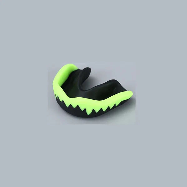 Boxing & MMA Mouth Guard – Shock Absorbing Teeth Protector